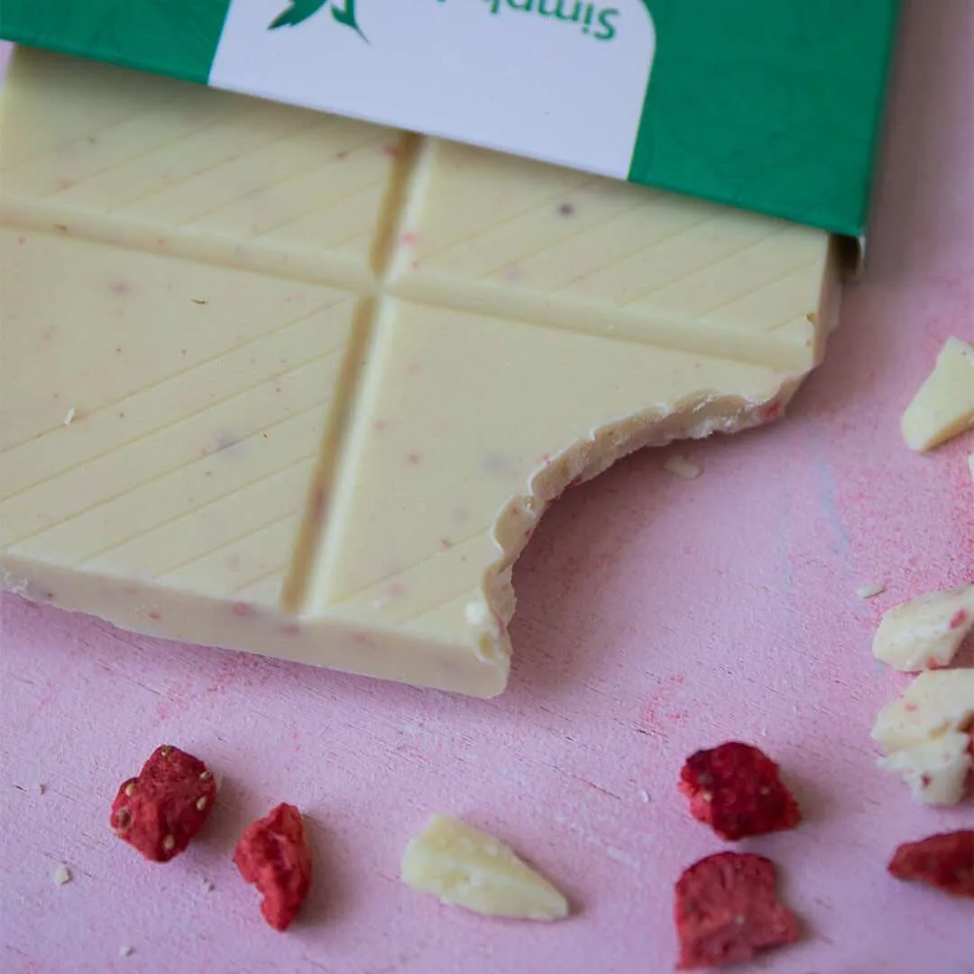 white keto chocolate- strawberry white keto chocolate- strawberry